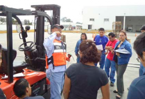 Curos para operadores de montacargas en México