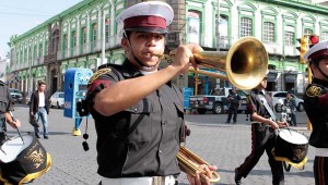 Estudiantes festejan el Día Internacional de Educación y Seguridad Vial en puebla