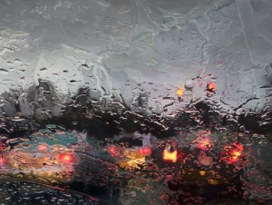 Tips de conducción bajo la lluvia