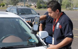 Holograma de seguro de auto obligatorio en Guadalajara México