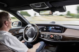 La conducción predictiva amplia el 'horizonte electrónico' al volante