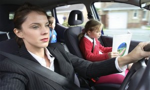 Consejos para conducir con seguridad cuando se llevan niños