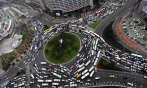 Atasco en autopista ¿qué no debo hacer?