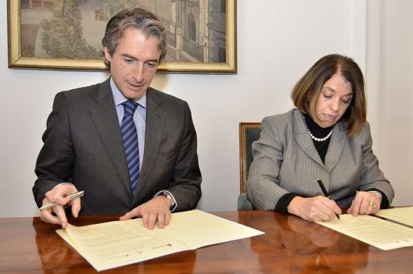 Firma_convenio_santander_altadis_carné_de_conducir Firma del convenio. Fuente: Ayuntamiento de Santander