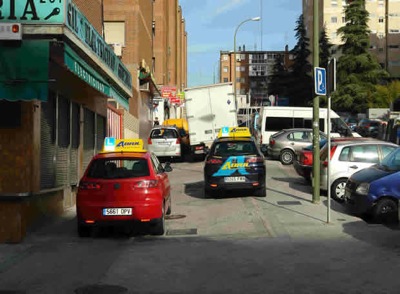 Problemas con el tráfico de los coches de autoescuela en Alcorcón