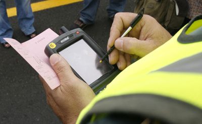 Los Guardias Civiles piden que las multas se fijen en función de la renta