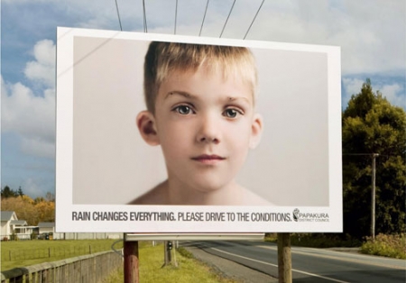 Impactante campaña sobre los efectos de la lluvia en la conducción