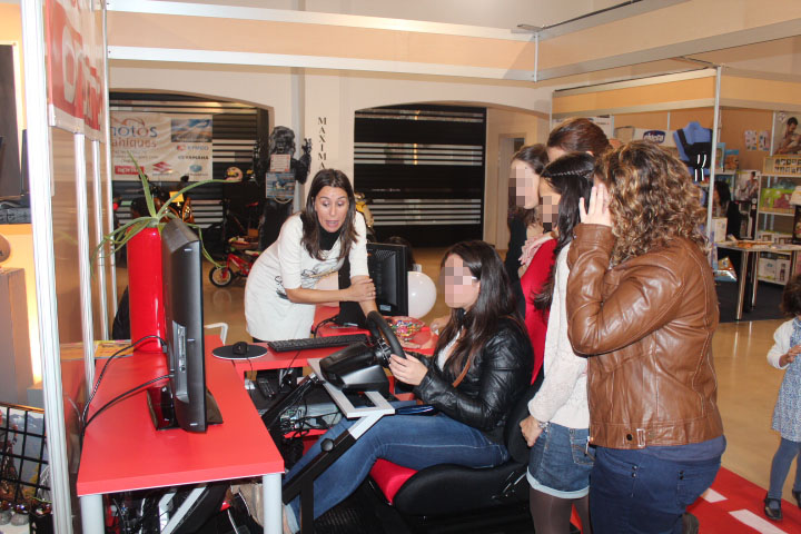 La autoescuela Ondara (Alicante) presenta su nuevo simulador ZALEM V25 con el programa DRIVER TEST PRO