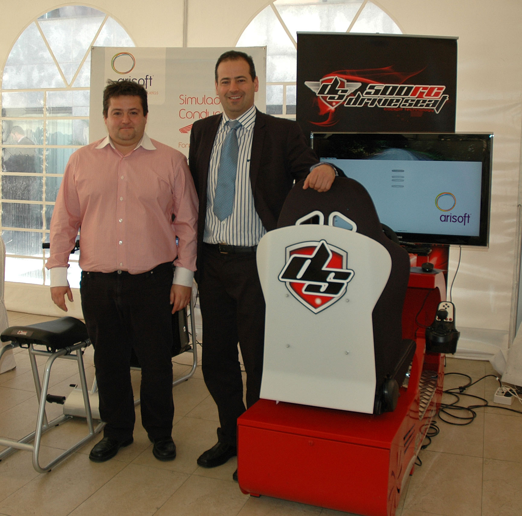 Arisoft presenta varios simuladores de conducción en Expoformación 2012
